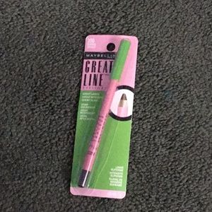 Iam selling a eyeliner